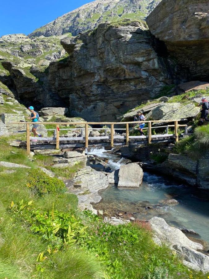 Rifugio Casa Di Caccia Villa Noasca Bagian luar foto